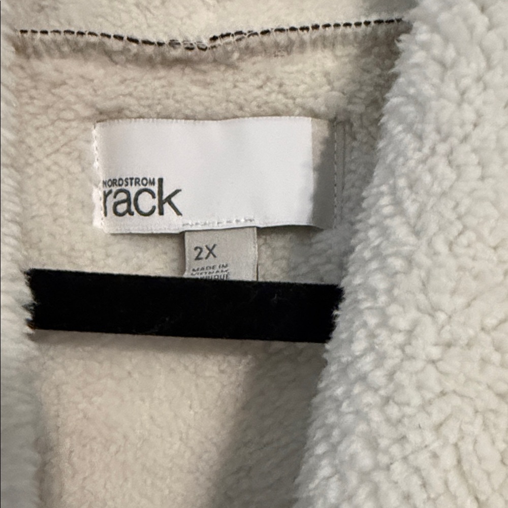 Nordstrom NWT Olive Faux Suede Sherpa-Trim Vest 2X - Picture 2 of 3